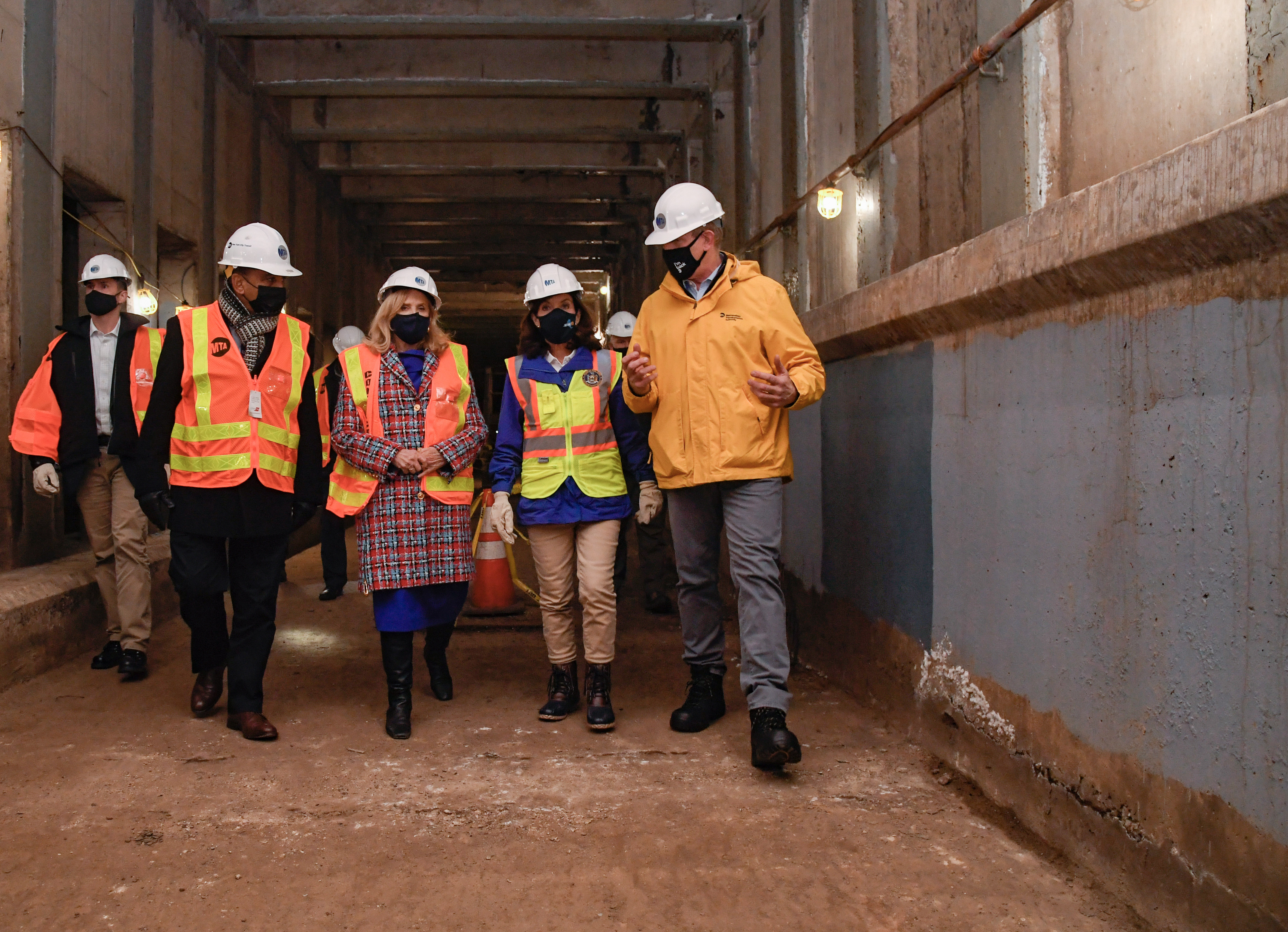 Gov. Kathy Hochul, MTA Acting Chair & CEO Janno Lieber, Rep. Adriano Espaillat, Rep. Carolyn Maloney, and Manhattan Borough President Gale Brewer tour the Second Avenue Subway Phase 2 tunnel in East Harlem between 110 St and 120 St on Tue., November 23, 2021.