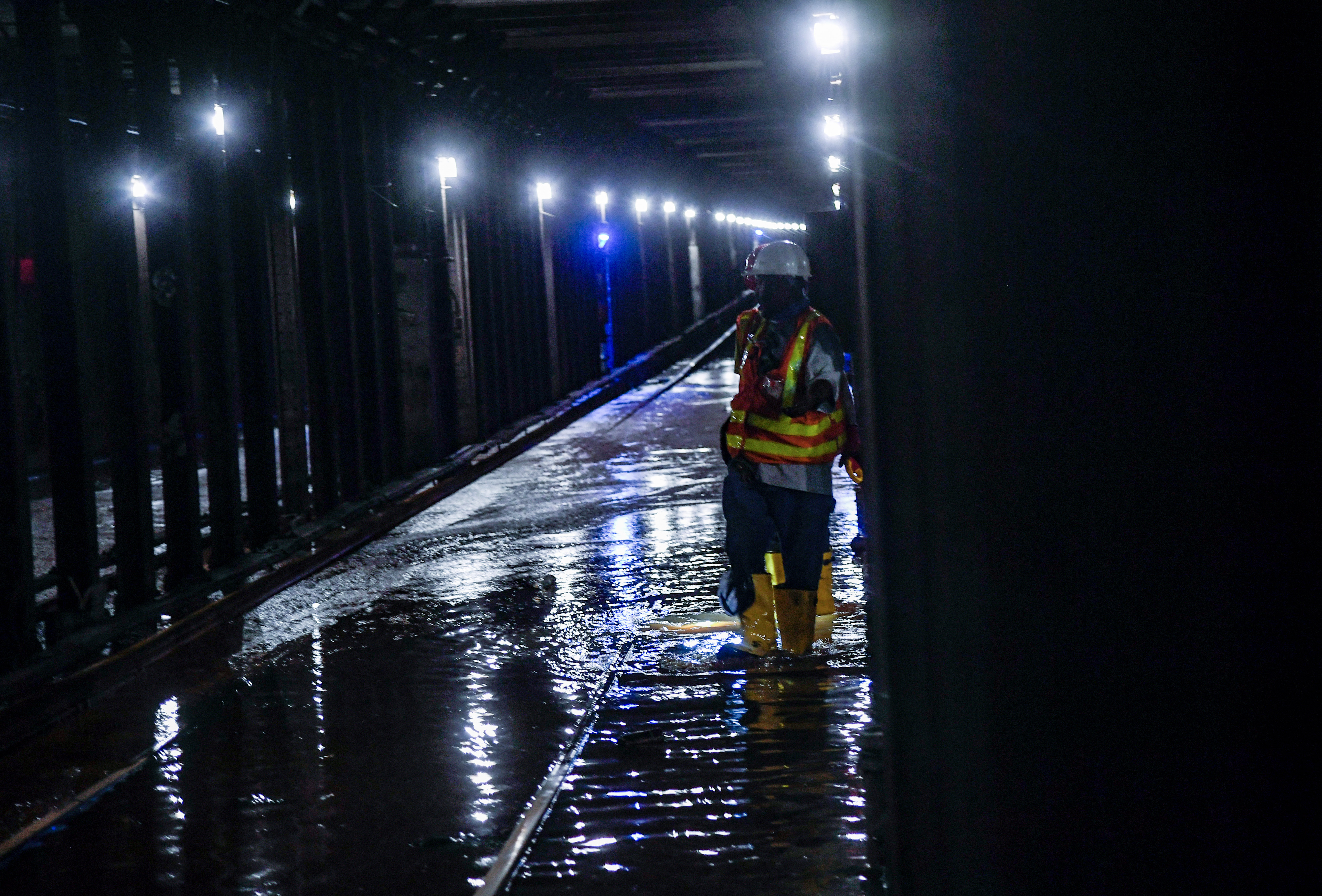 MTA Prepares for Heavy Rain and Strong Winds Expected This Weekend